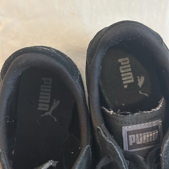 Women’s Puma sneakers, black , size 6.5 US - Picture 7 of 8